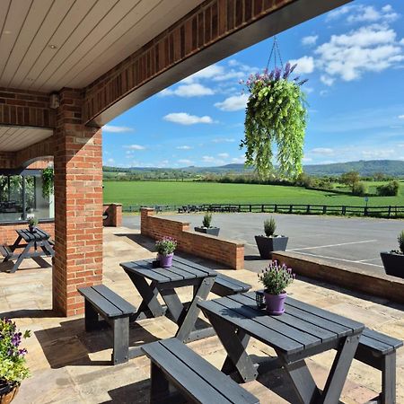 The White Horse Lodge Hotel Thirsk Exterior foto